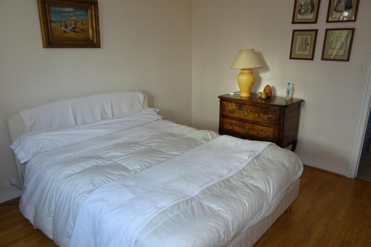 Chambres D'Hotes A La Fontanille Panazol Exteriör bild